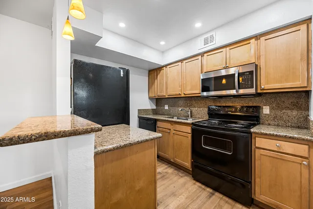 $1,200 | 4410 North Longview Avenue, Unit 103, Phoenix, AZ 85014