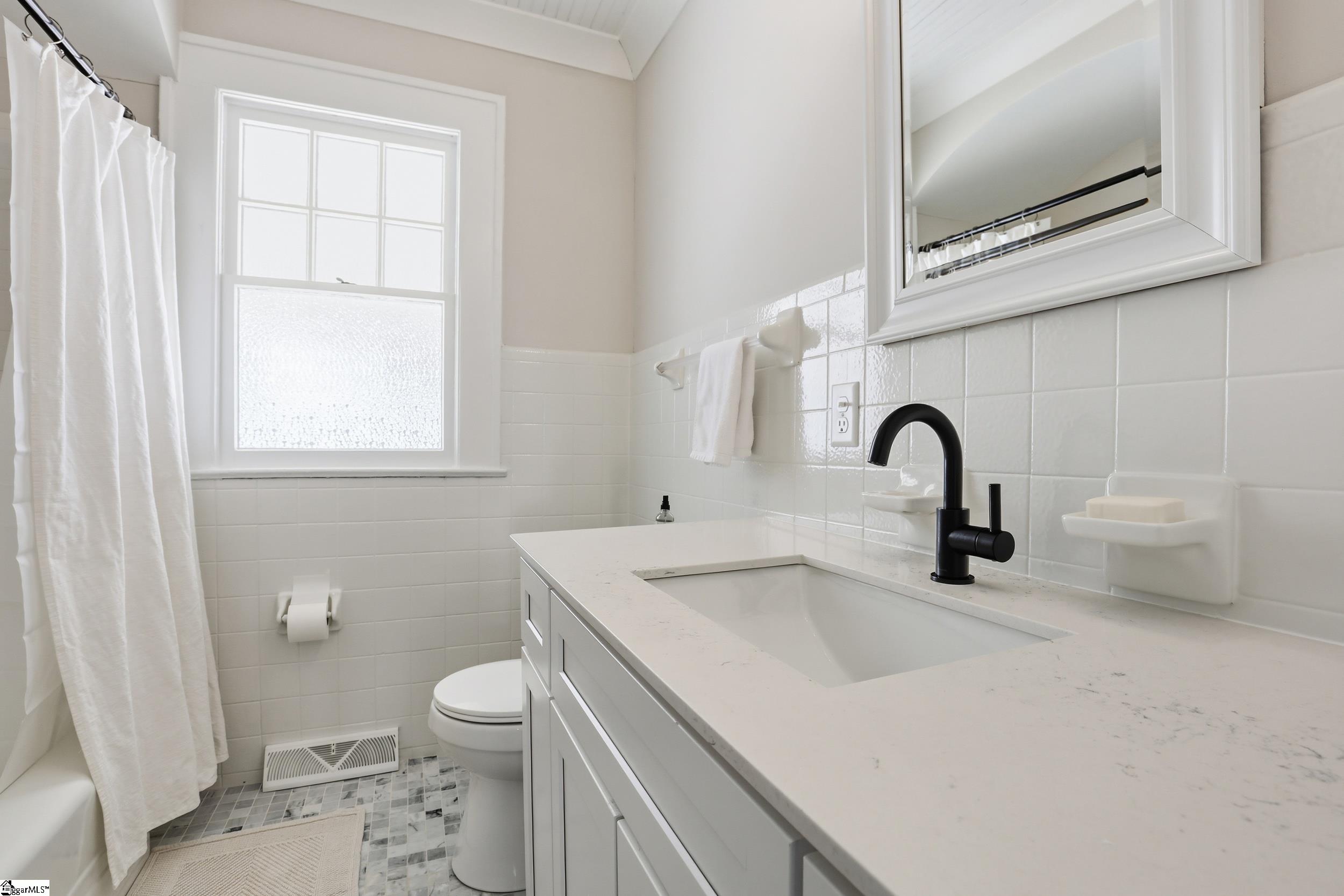 1817 Edgewood Avenue Anderson, SC 29625 - Photo 29 of 46