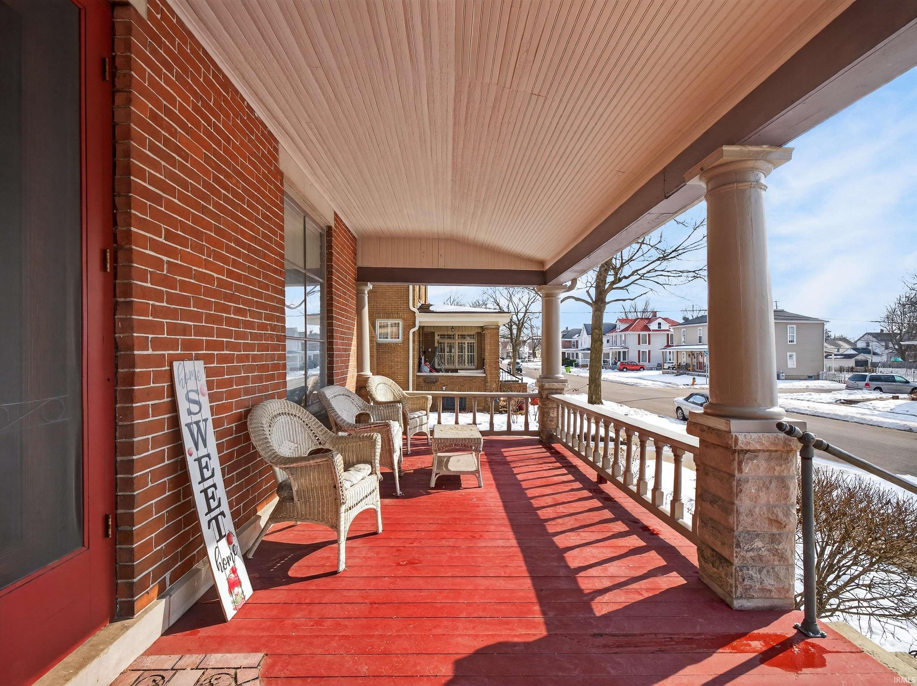 533 Henry Street Huntington, IN 46750 - Photo 2 of 35