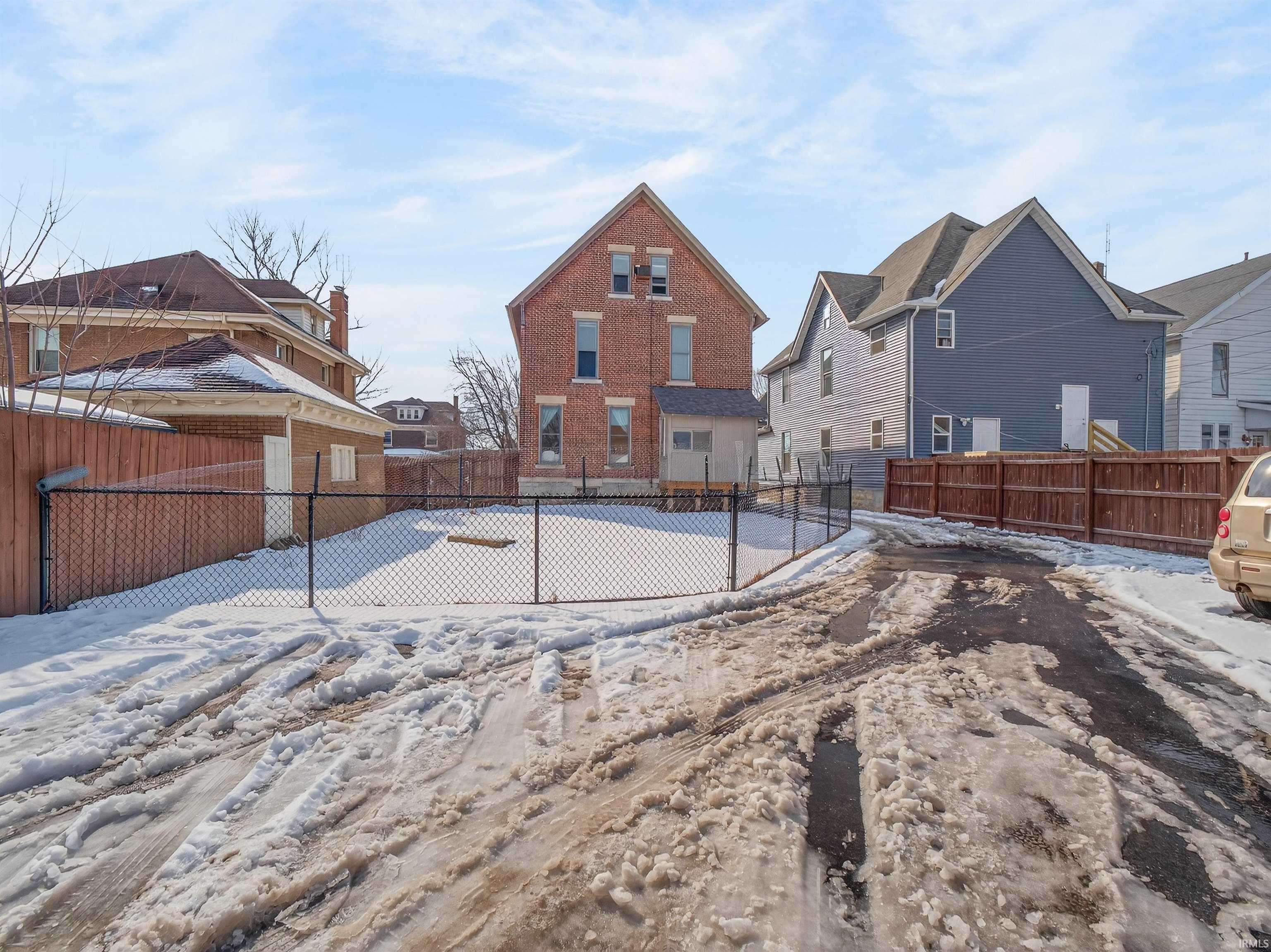 533 Henry Street Huntington, IN 46750 - Photo 31 of 35