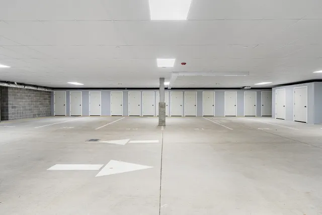 $499,900 | 10100 South Willow Street, Unit 301, Manchester, NH 03109