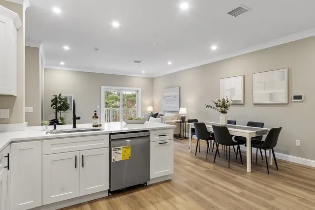 $499,900 | 10100 South Willow Street, Unit 301, Manchester, NH 03109