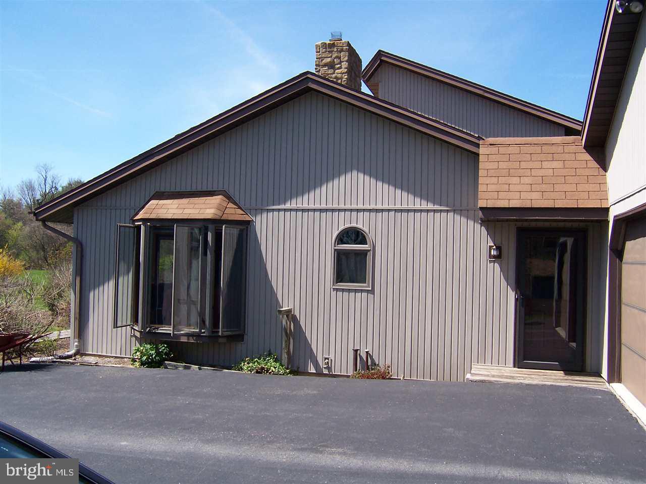 65 Hoover Road Carlisle, PA 17015 - Photo 4 of 11 Gallery Image 4