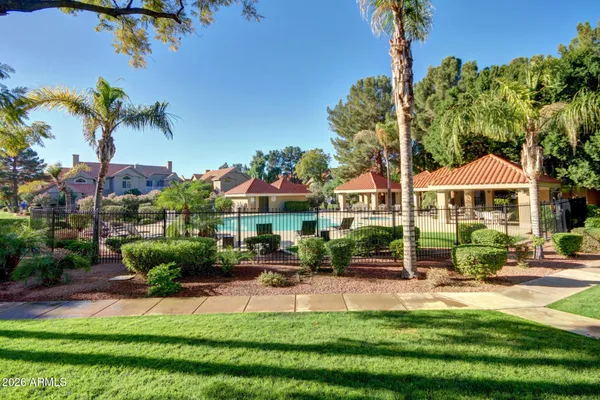 $300,000 | 1633 East Lakeside Drive, Unit 27, Gilbert, AZ 85234