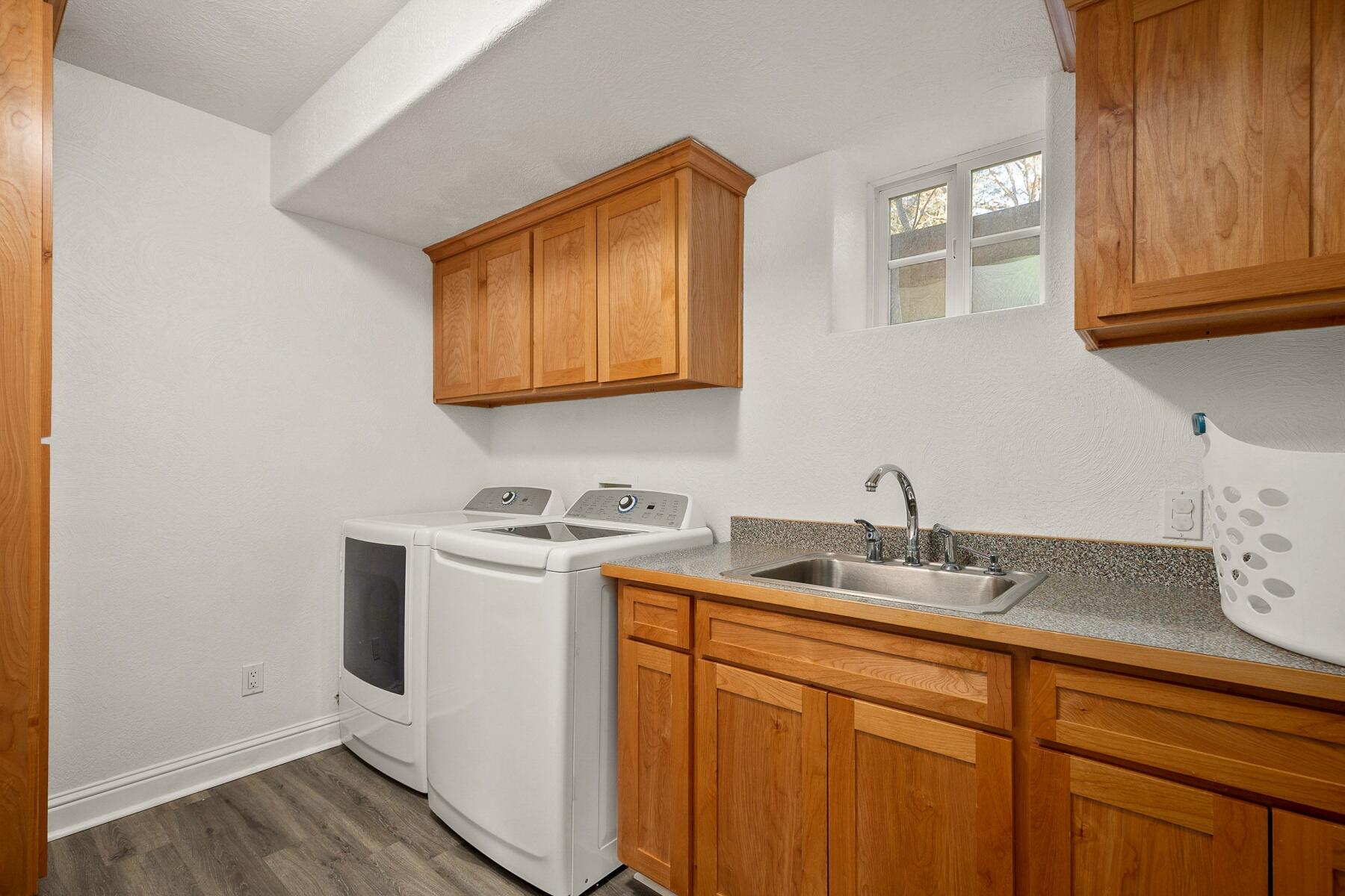 5732 Hugo Road Grants Pass, OR 97526 - Photo 46 of 71 batch_5732HugoRd-047