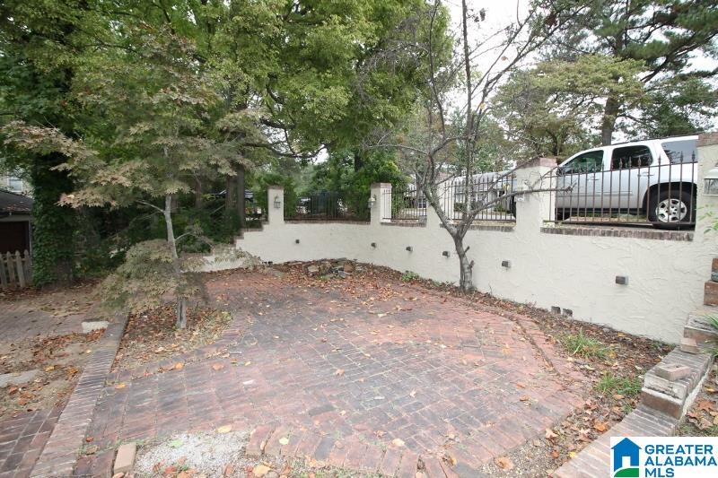 100 Crest Drive Birmingham, AL 35209 - Photo 30 of 30