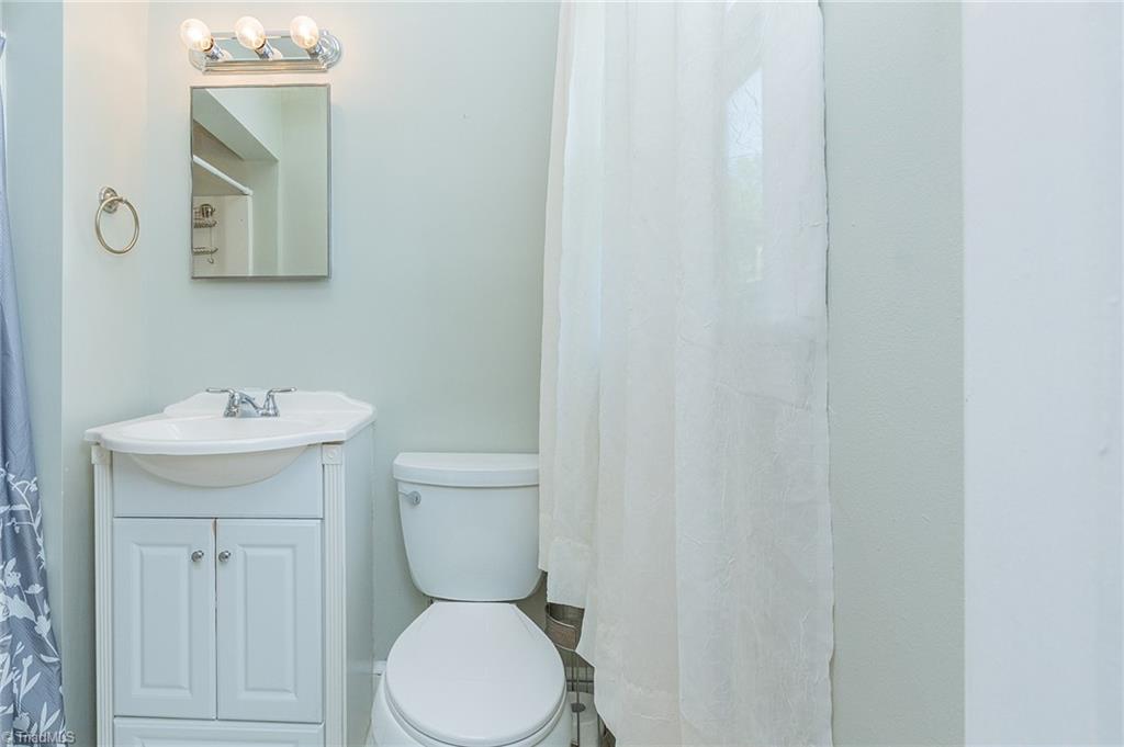 208 Bethesda Road Lexington, NC 27295 - Photo 20 of 26 Gallery Image 20