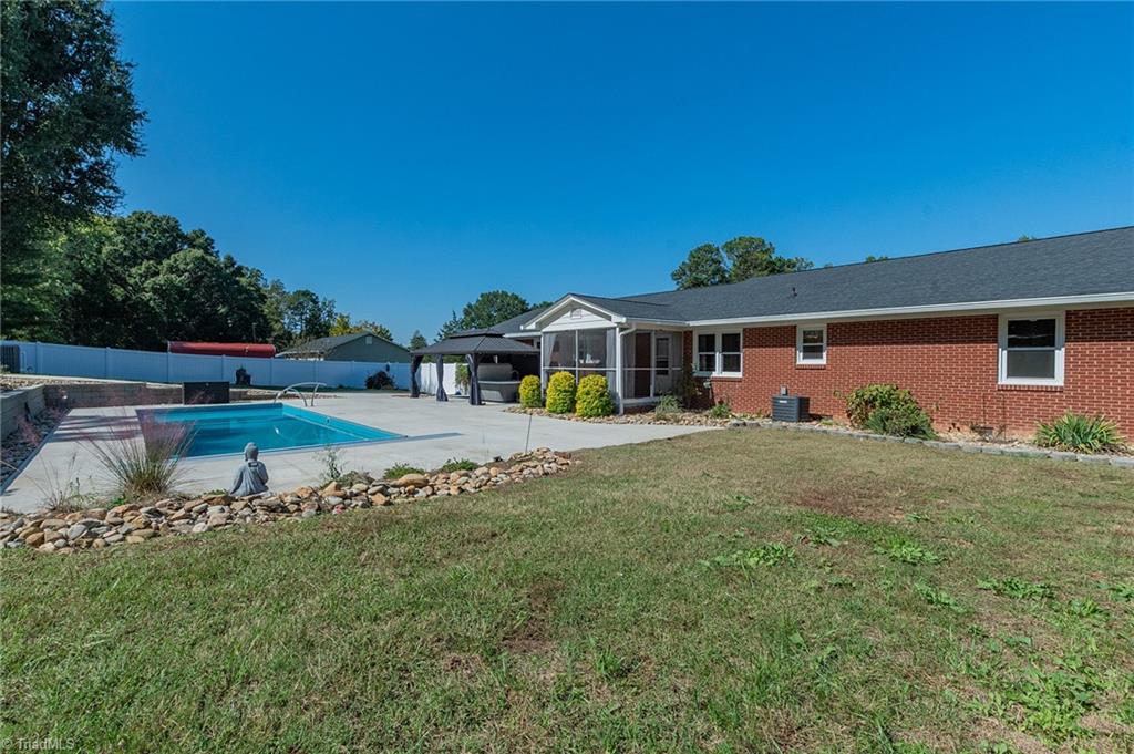 208 Bethesda Road Lexington, NC 27295 - Photo 6 of 26 Gallery Image 6