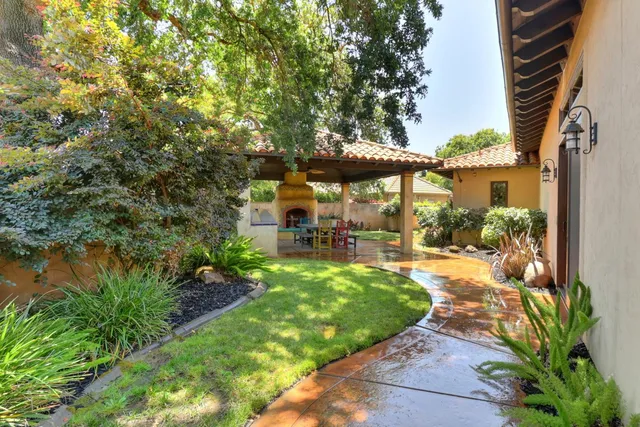 $2,495,950 | 650 Mystic Lane, Sacramento, CA 95864