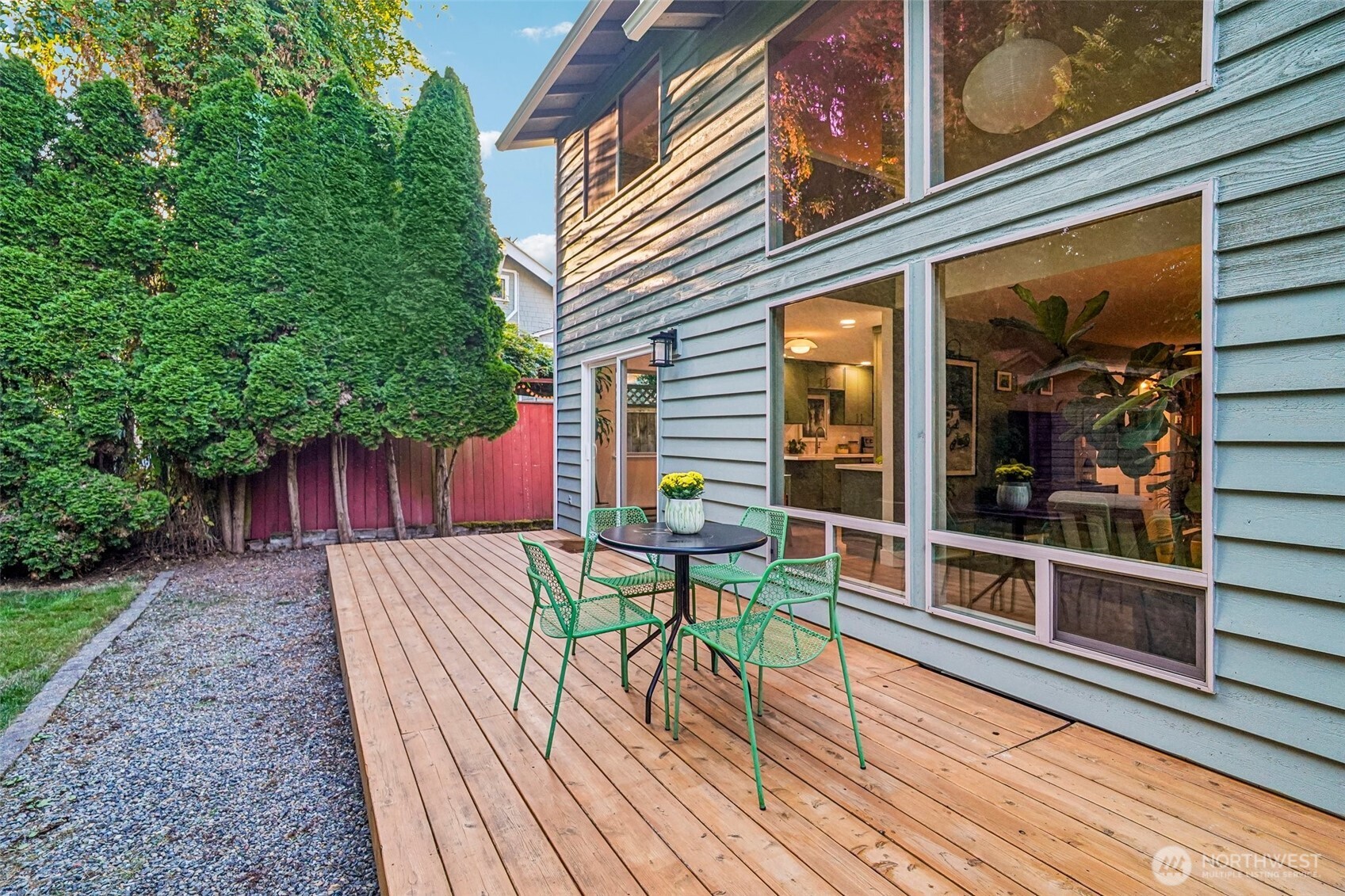 811 Northeast 57th Street Seattle, WA 98105 - Photo 30 of 37 Gallery Image 30