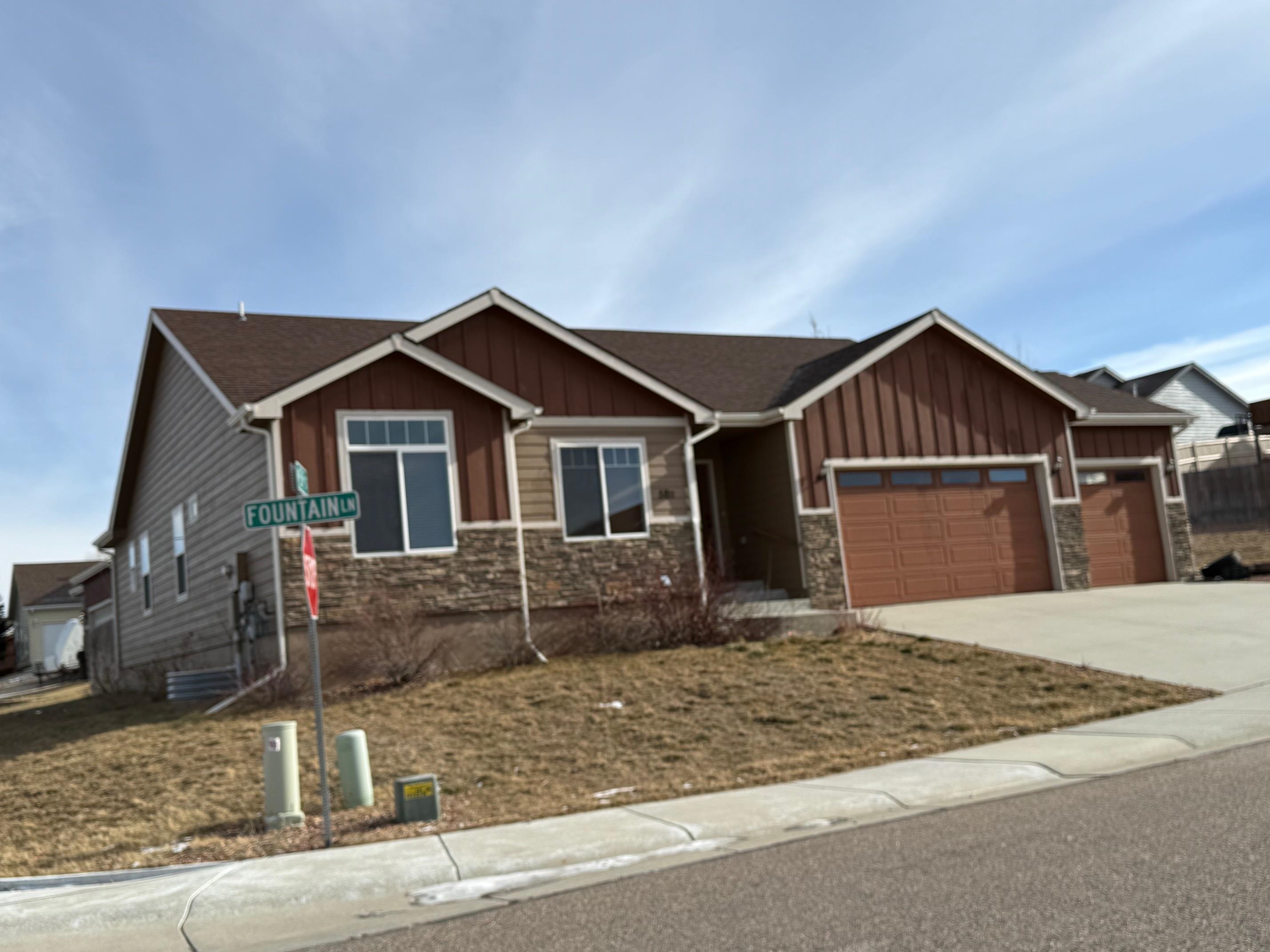5811 Fountain Lane Casper, WY 82601 - Photo 2 of 12