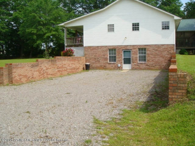 237 Drummond Cut-Off Road Jasper, AL 35504 - Photo 3 of 27 Gallery Image 3