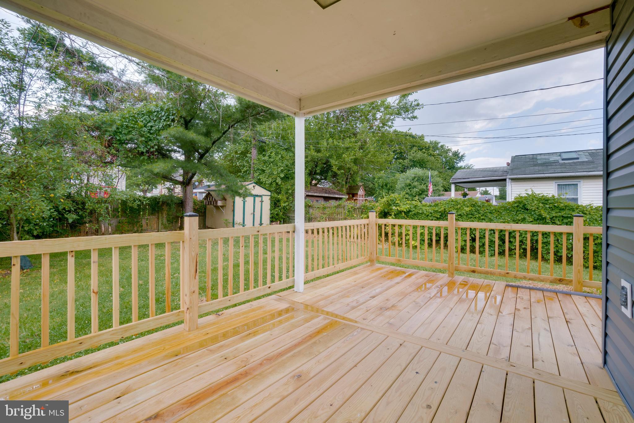 2521 West Woodwell Road Baltimore, MD 21222 - Photo 18 of 20 Rear Deck