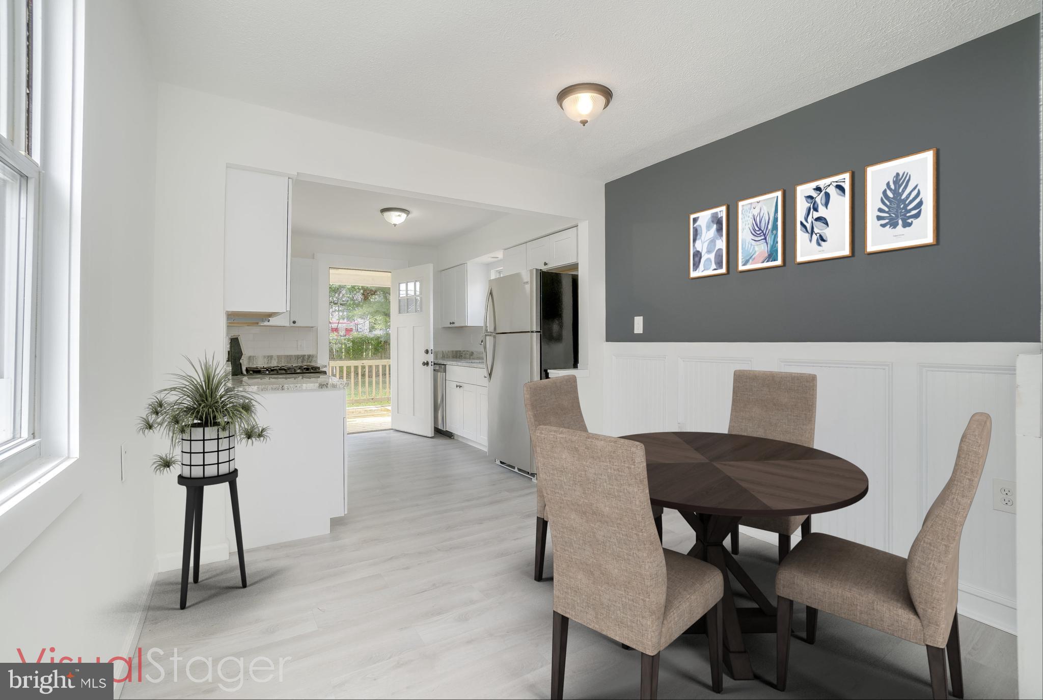 2521 West Woodwell Road Baltimore, MD 21222 - Photo 7 of 20 Kitchen/ Dining Area