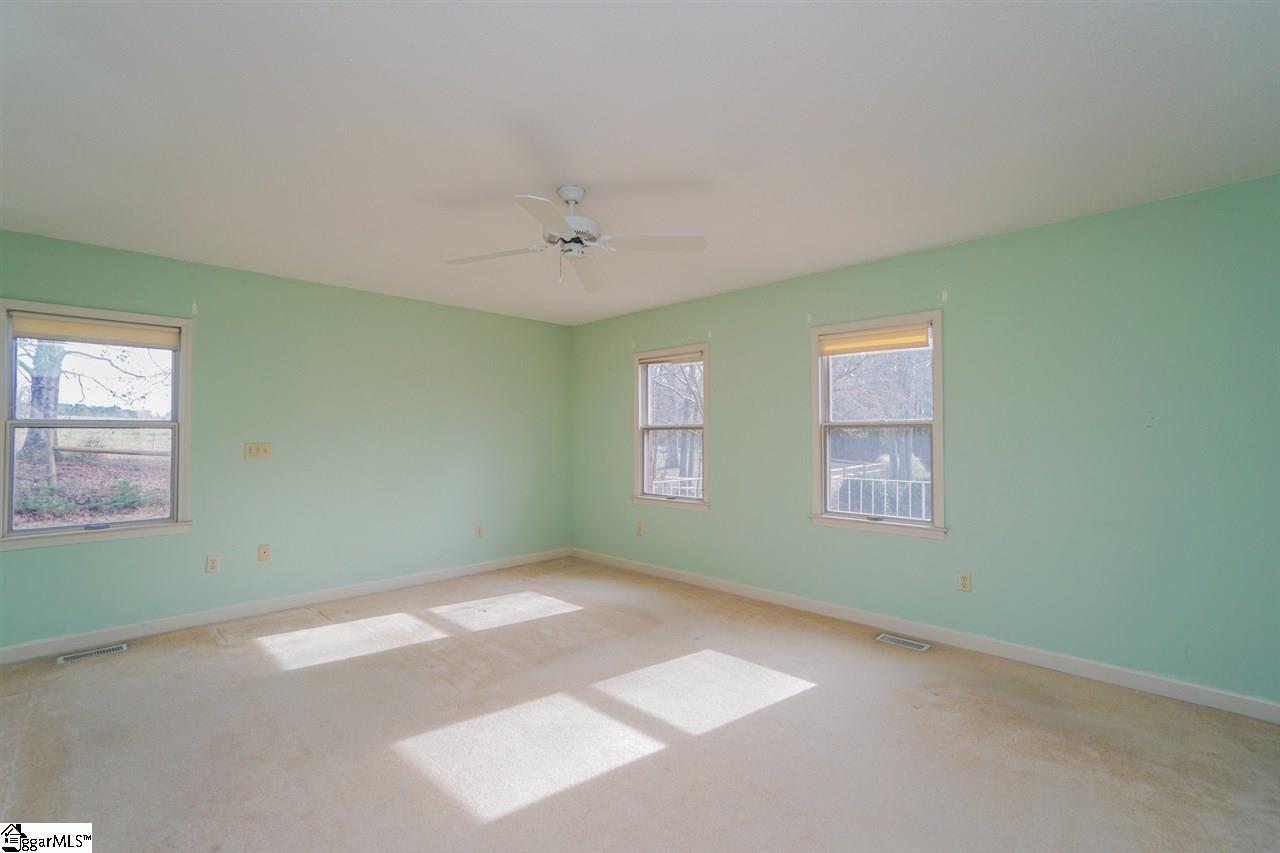 2191 Cooley Road Gray Court, SC 29645 - Photo 21 of 35