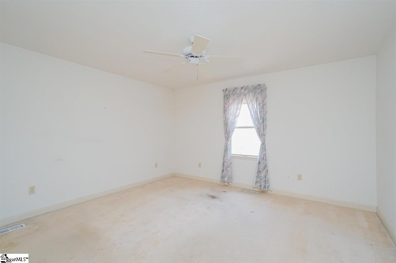 2191 Cooley Road Gray Court, SC 29645 - Photo 27 of 35