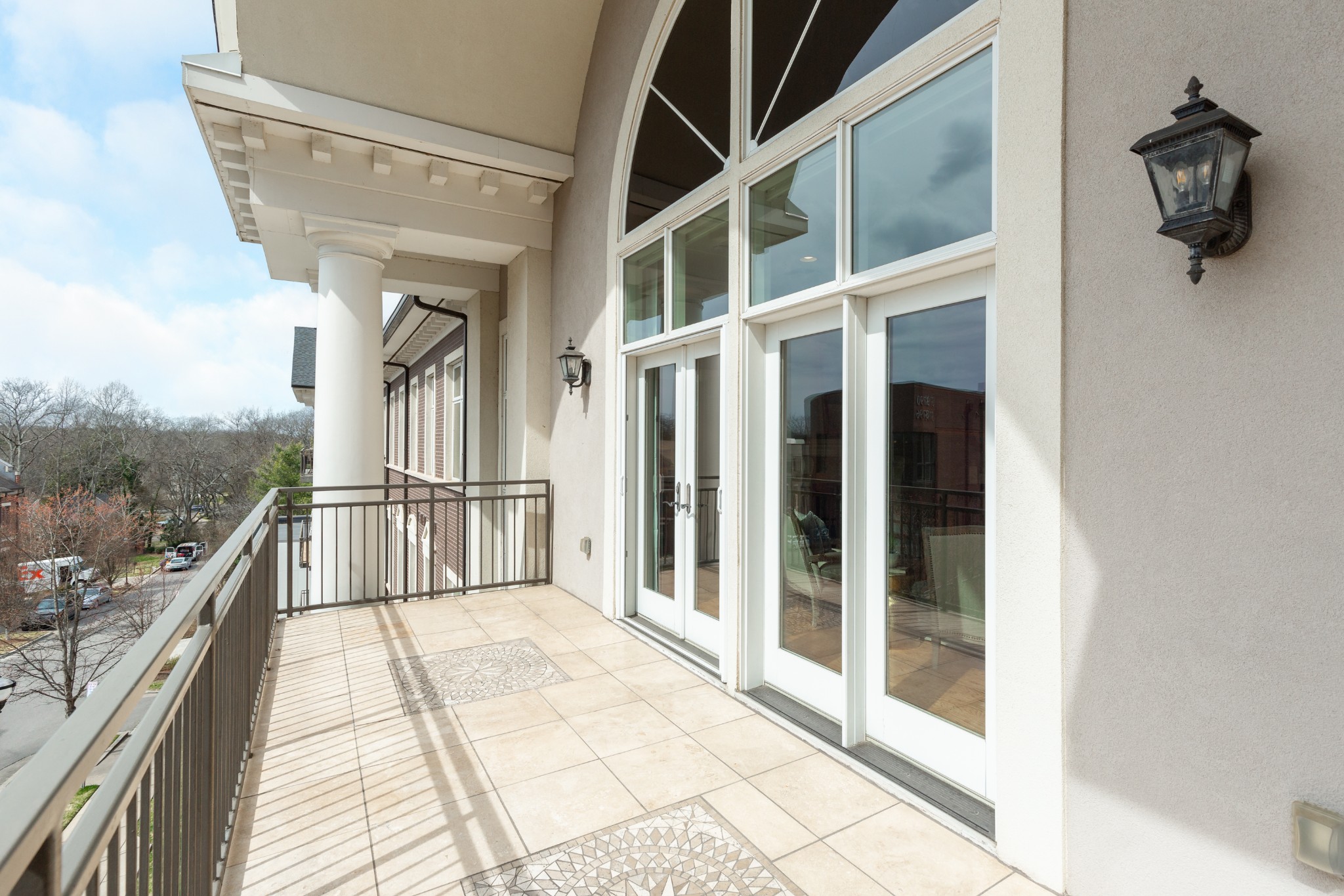 2411 Crestmoor Road, Unit PH4 Nashville, TN 37215 - Photo 14 of 39 a view of balcony
