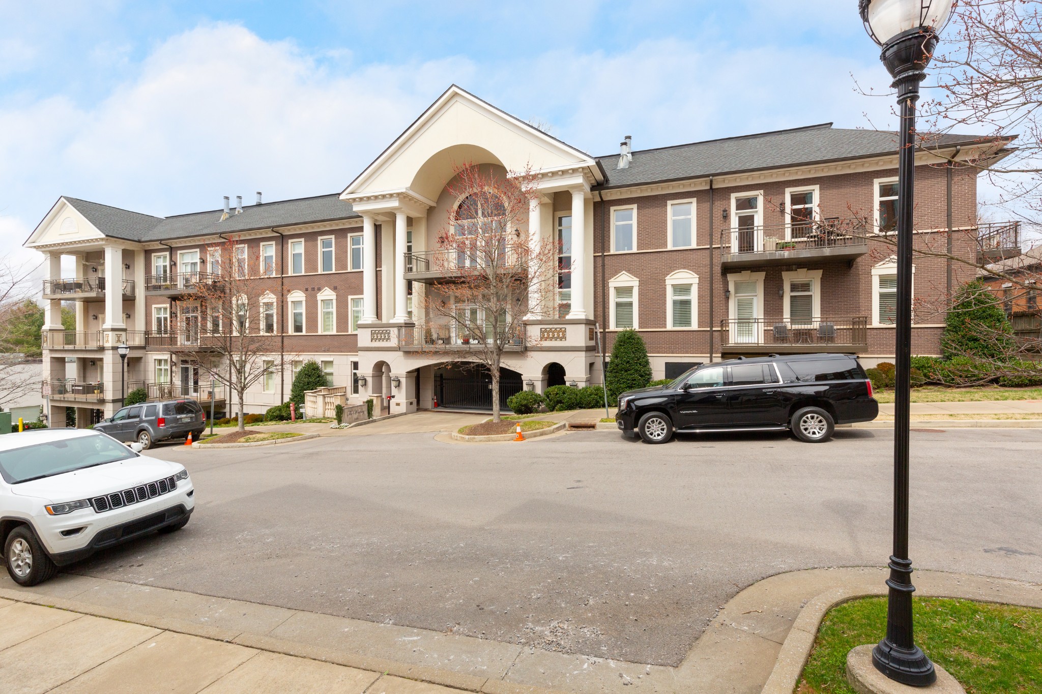 2411 Crestmoor Road, Unit PH4 Nashville, TN 37215 - Photo 34 of 39 a view of a street with cars