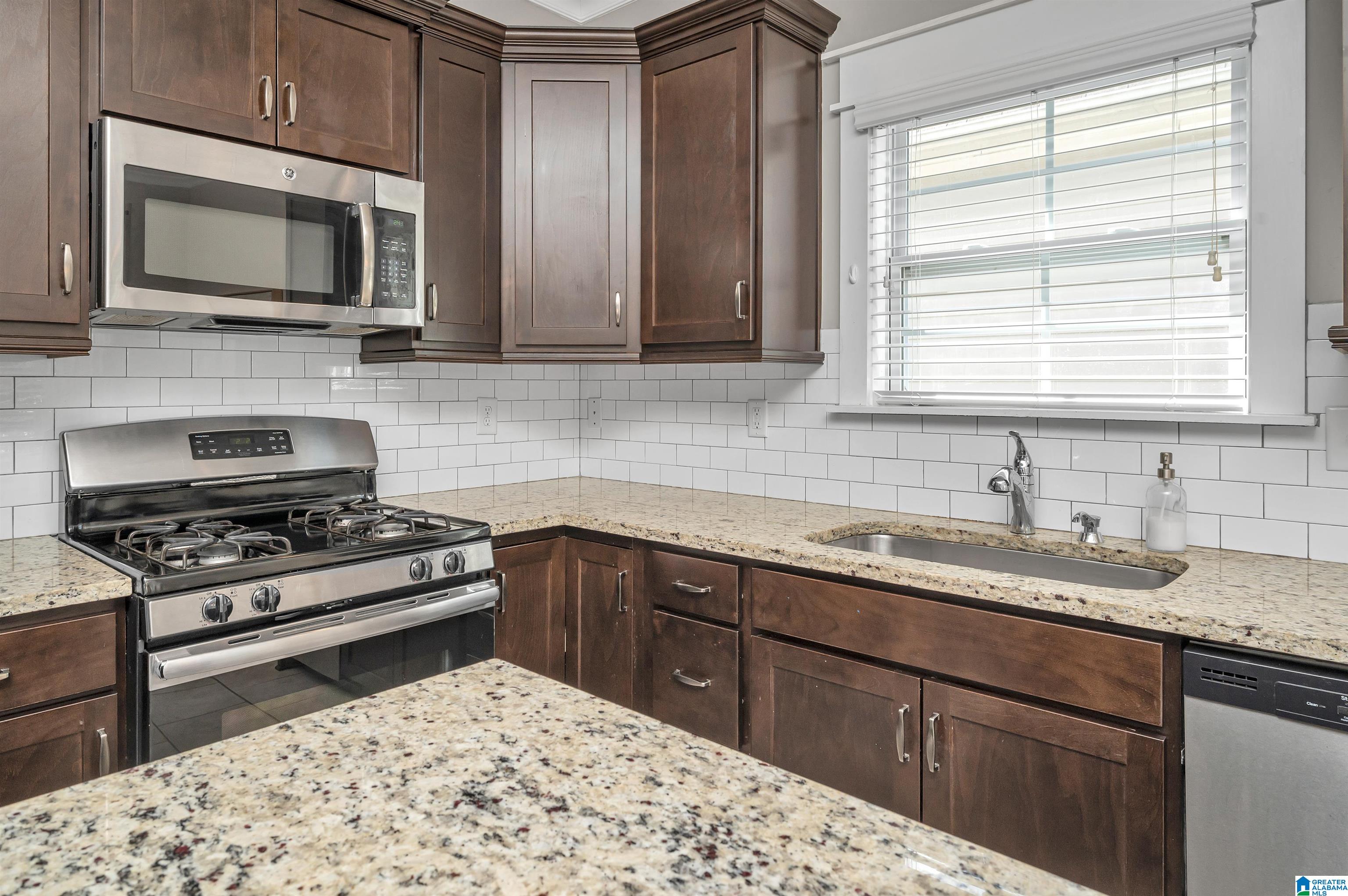 2873 Montevallo Park Road Birmingham, AL 35210 - Photo 12 of 29