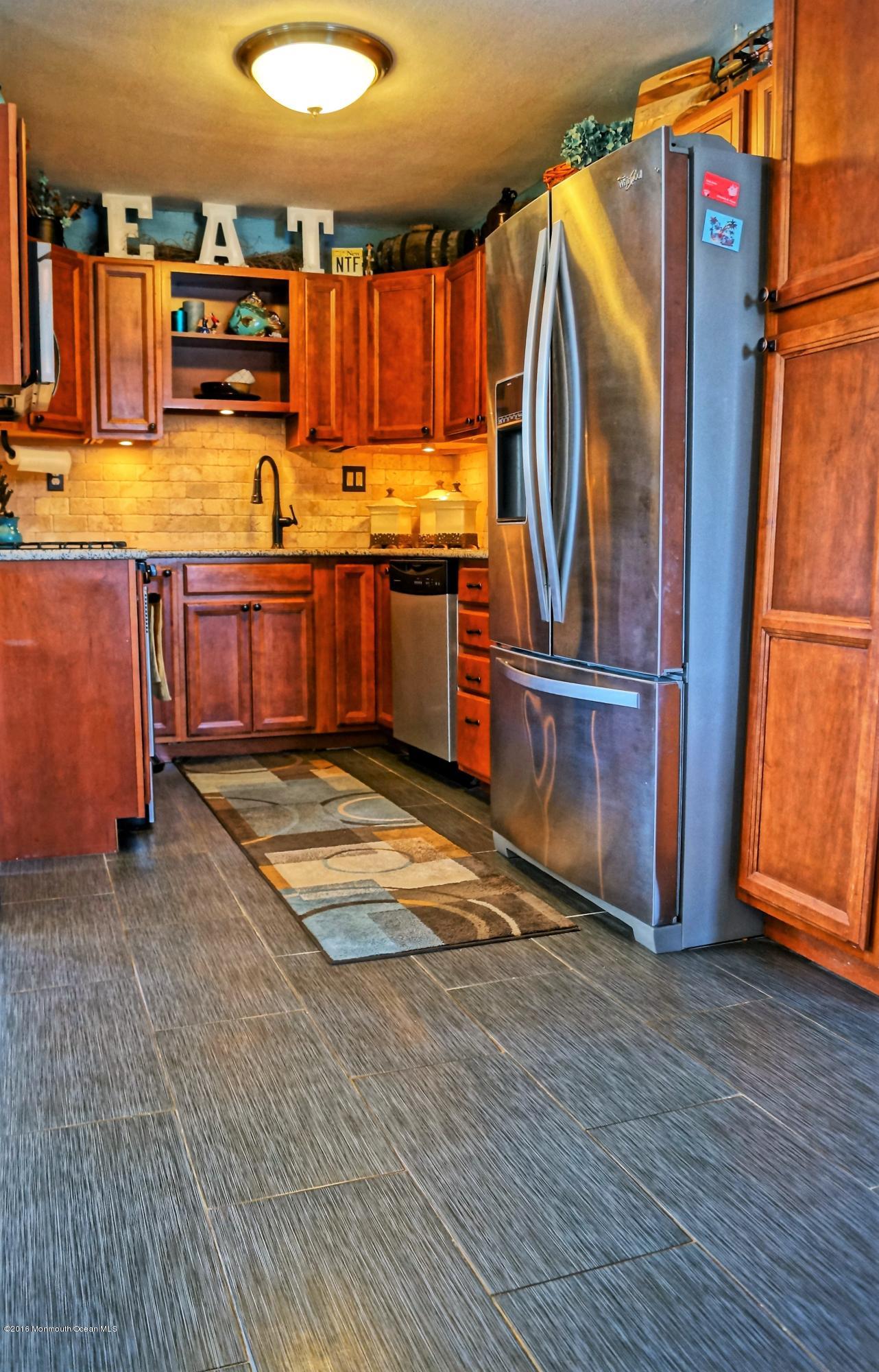153 Stephan Road Brick, NJ 08724 - Photo 4 of 30 DSC00691