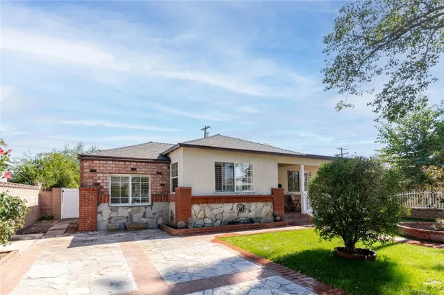 $3,850 | 8108 Lemona Avenue, Panorama City, CA 91402