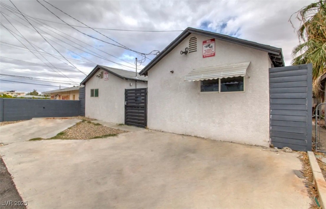 308 North 10th Street, Unit B Las Vegas, NV 89101 - Photo 16 of 17