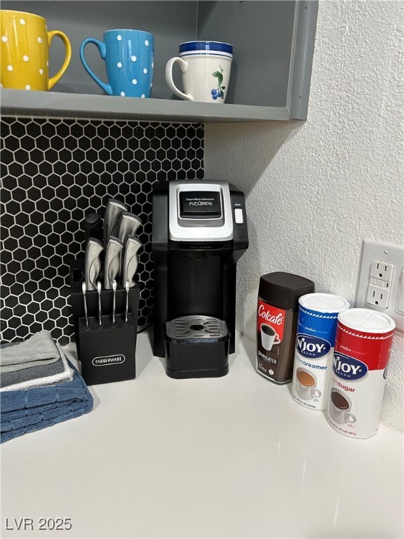 308 North 10th Street, Unit B Las Vegas, NV 89101 - Photo 7 of 17 Detailed view of a textured wall