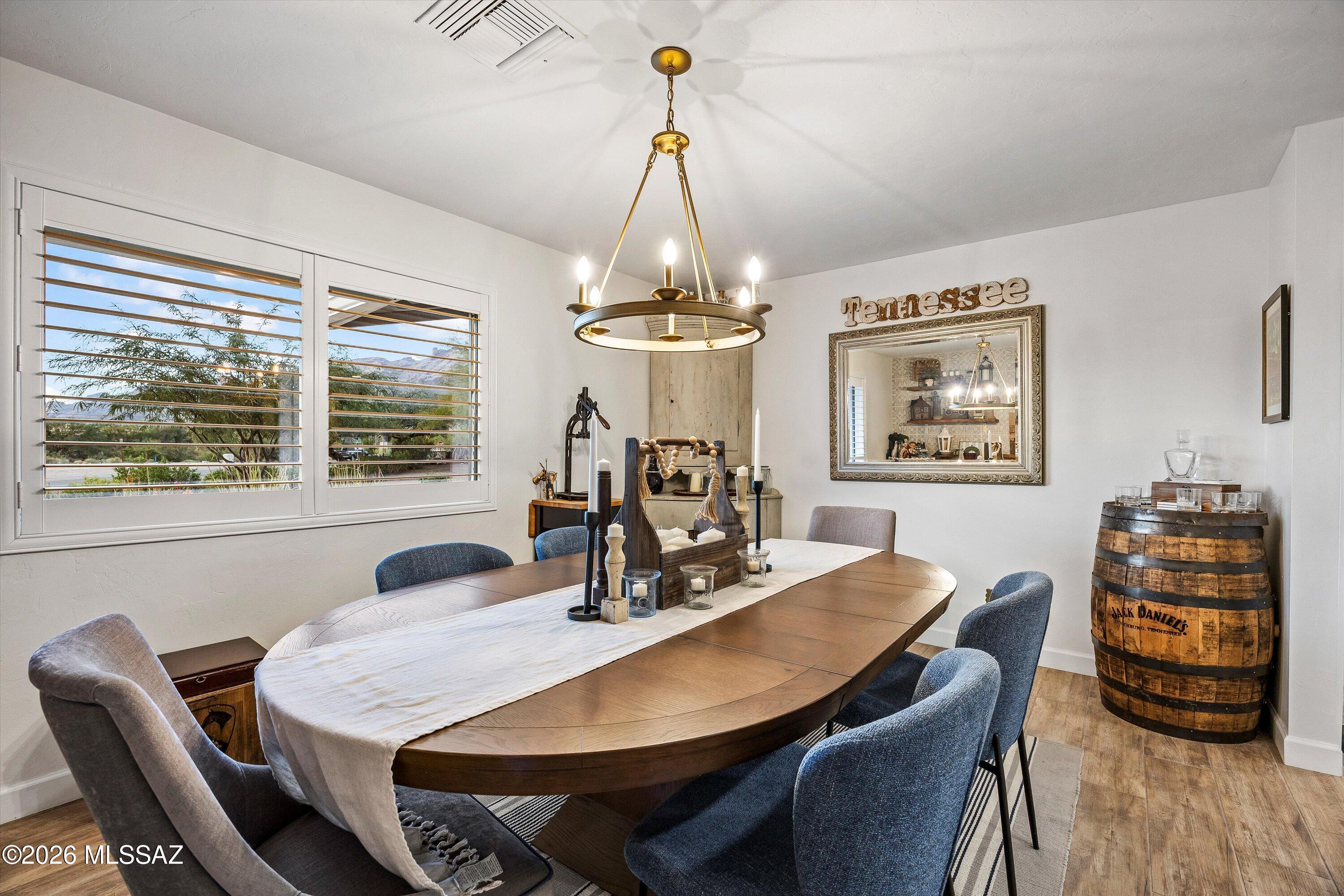 6020 North Swan Road Tucson, AZ 85718 - Photo 17 of 38 Intimate Dining Area