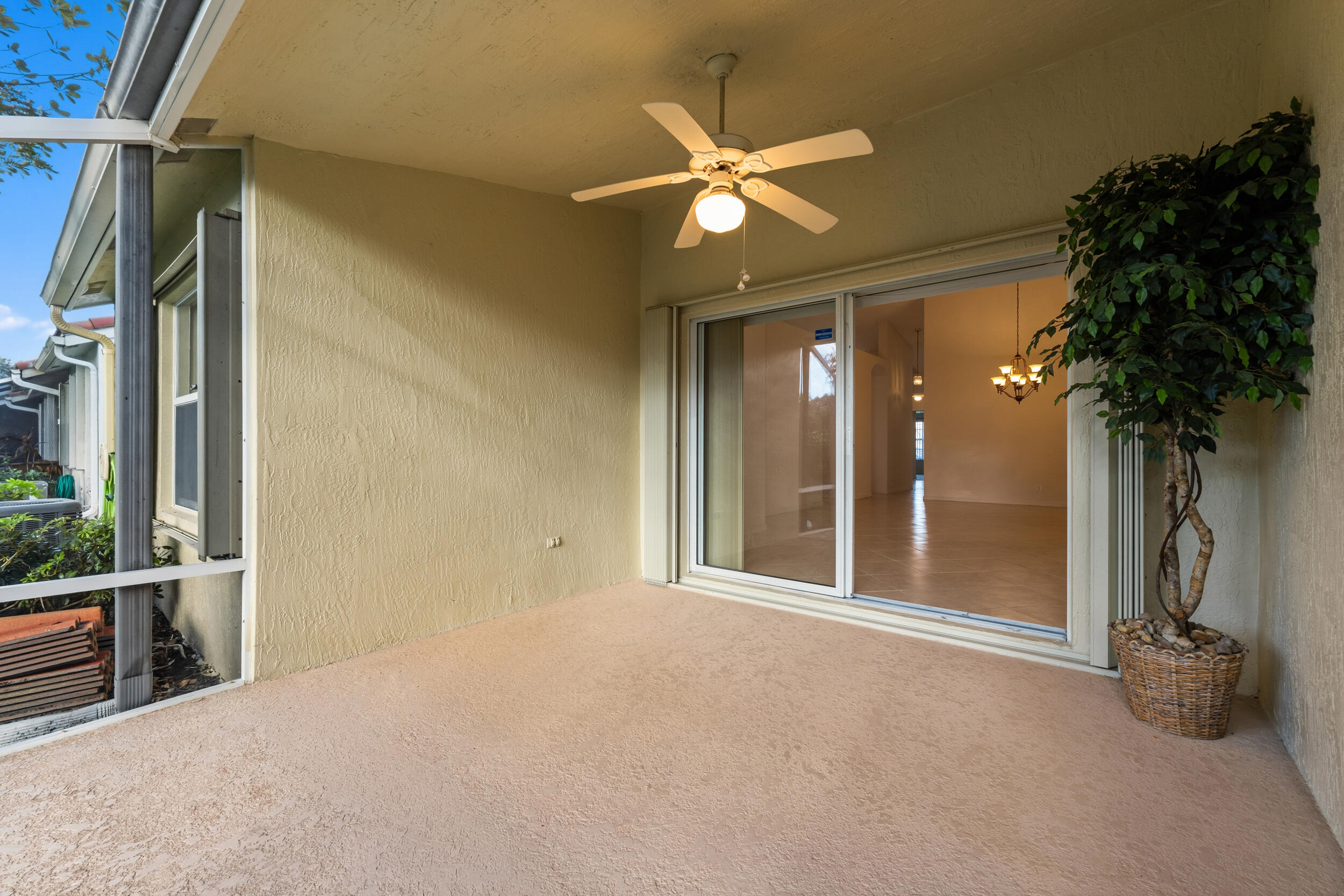 15305 Ixora Road Delray Beach, FL 33484 - Photo 16 of 37 27 (2)
