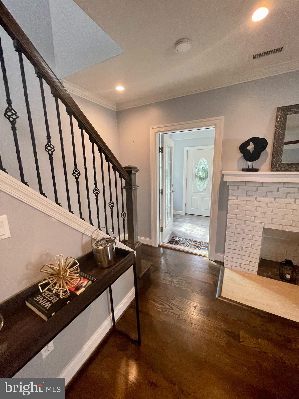 1316 Asbury Road Baltimore, MD 21209 - Photo 11 of 33