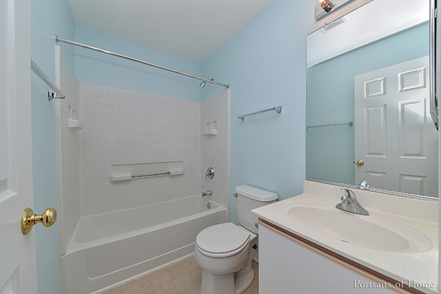 1518 Keystone Court Elgin, IL 60120 - Photo 12 of 16