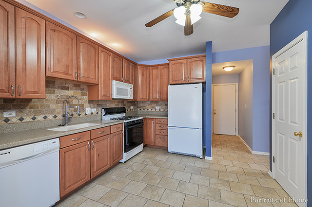 1518 Keystone Court Elgin, IL 60120 - Photo 6 of 16