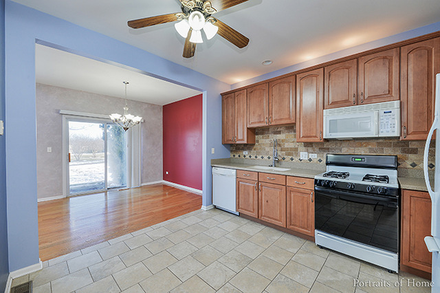 1518 Keystone Court Elgin, IL 60120 - Photo 7 of 16