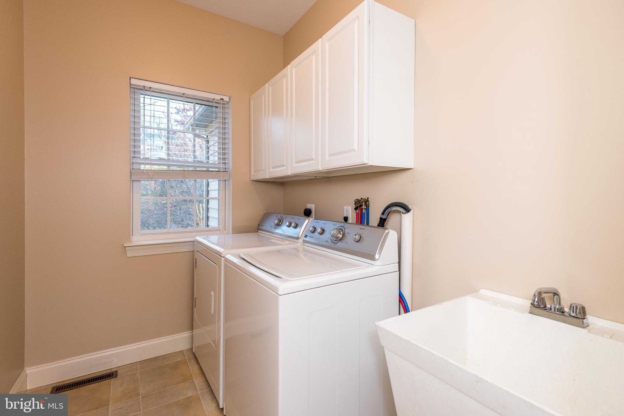 309 Quaker Hill Road Morgantown, PA 19543 - Photo 33 of 43 Laundry Room