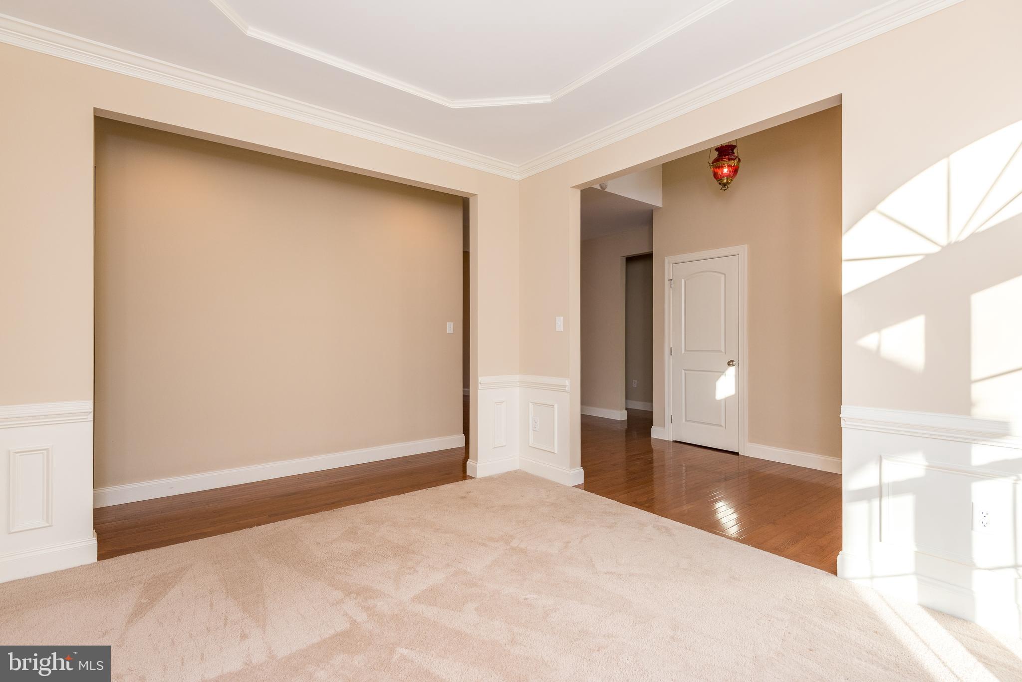 309 Quaker Hill Road Morgantown, PA 19543 - Photo 10 of 43 Formal Dining Room - Tray Ceiling