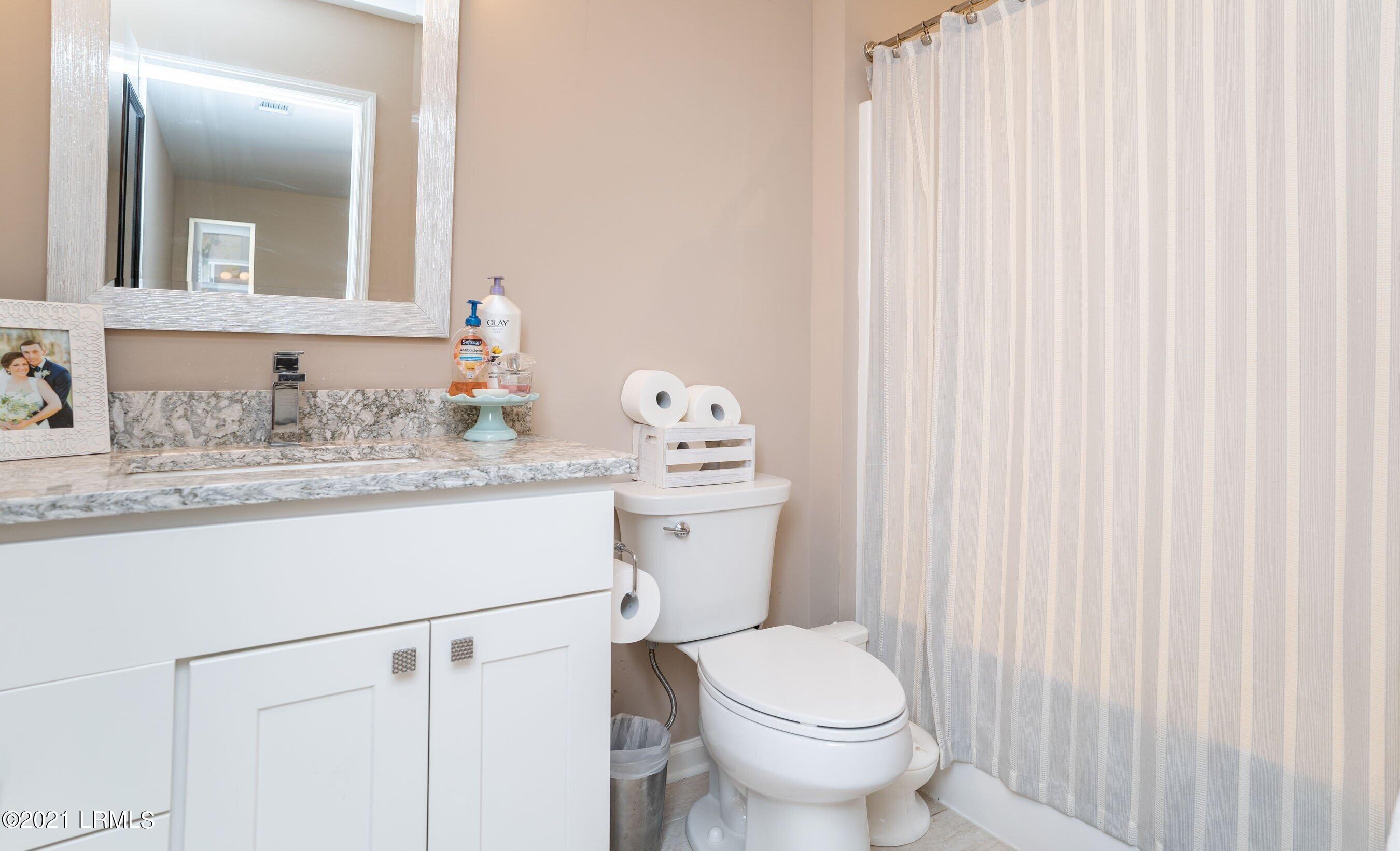 96 State Rd S-7-578 Beaufort, SC 29907 - Photo 25 of 33 Master Bath