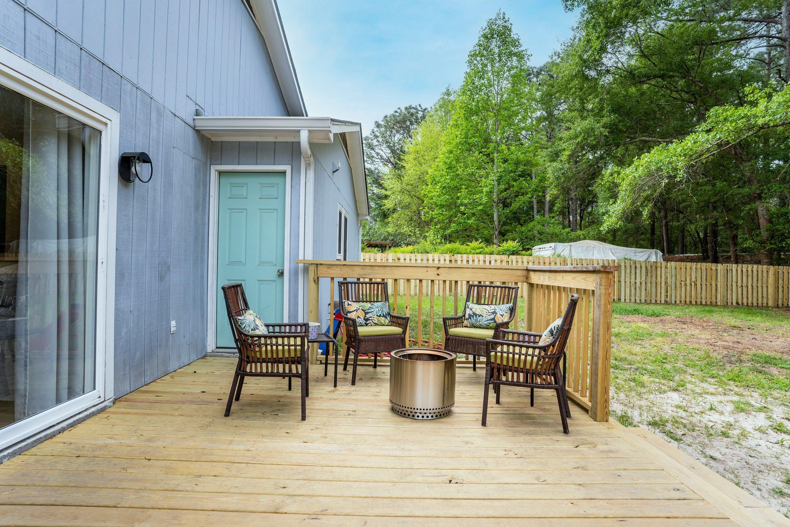 96 State Rd S-7-578 Beaufort, SC 29907 - Photo 29 of 33 Deck for Entertaining