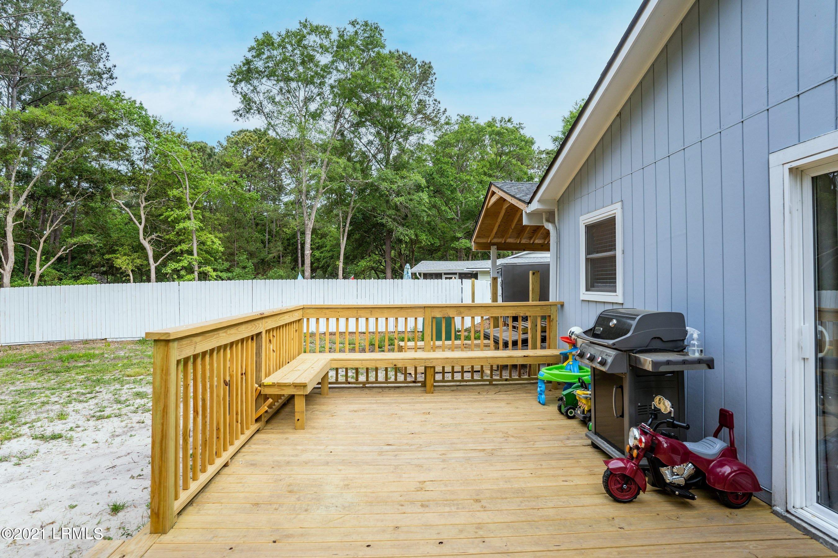 96 State Rd S-7-578 Beaufort, SC 29907 - Photo 30 of 33 New Deck