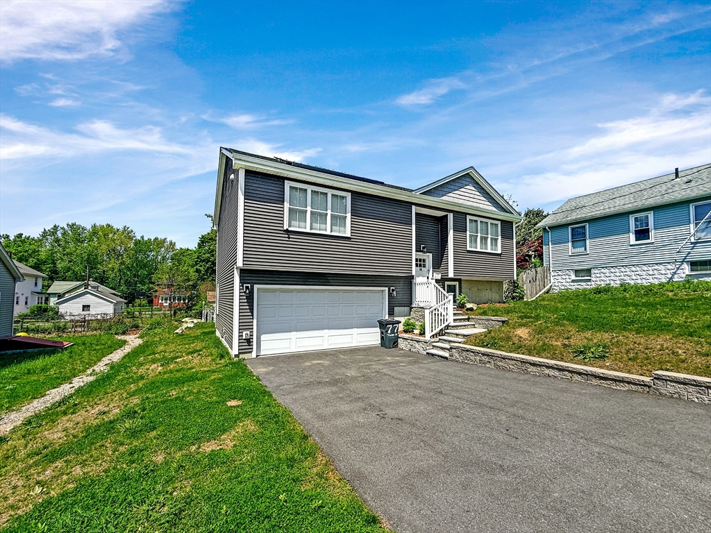 16 Adelle Circuit Worcester, MA 01607 - Photo 2 of 30