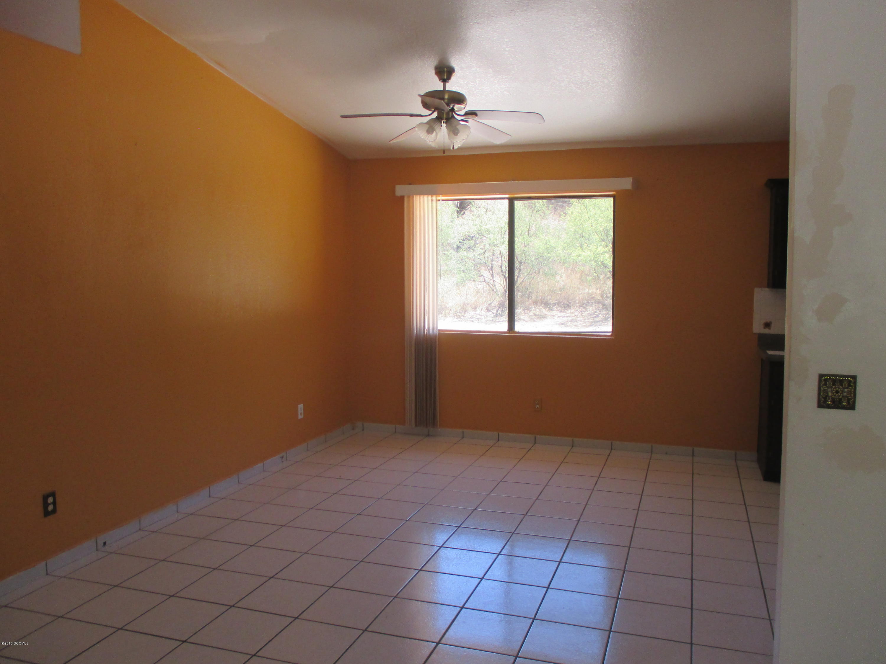 1042 Circulo Golondrina Rio Rico, AZ 85648 - Photo 5 of 12