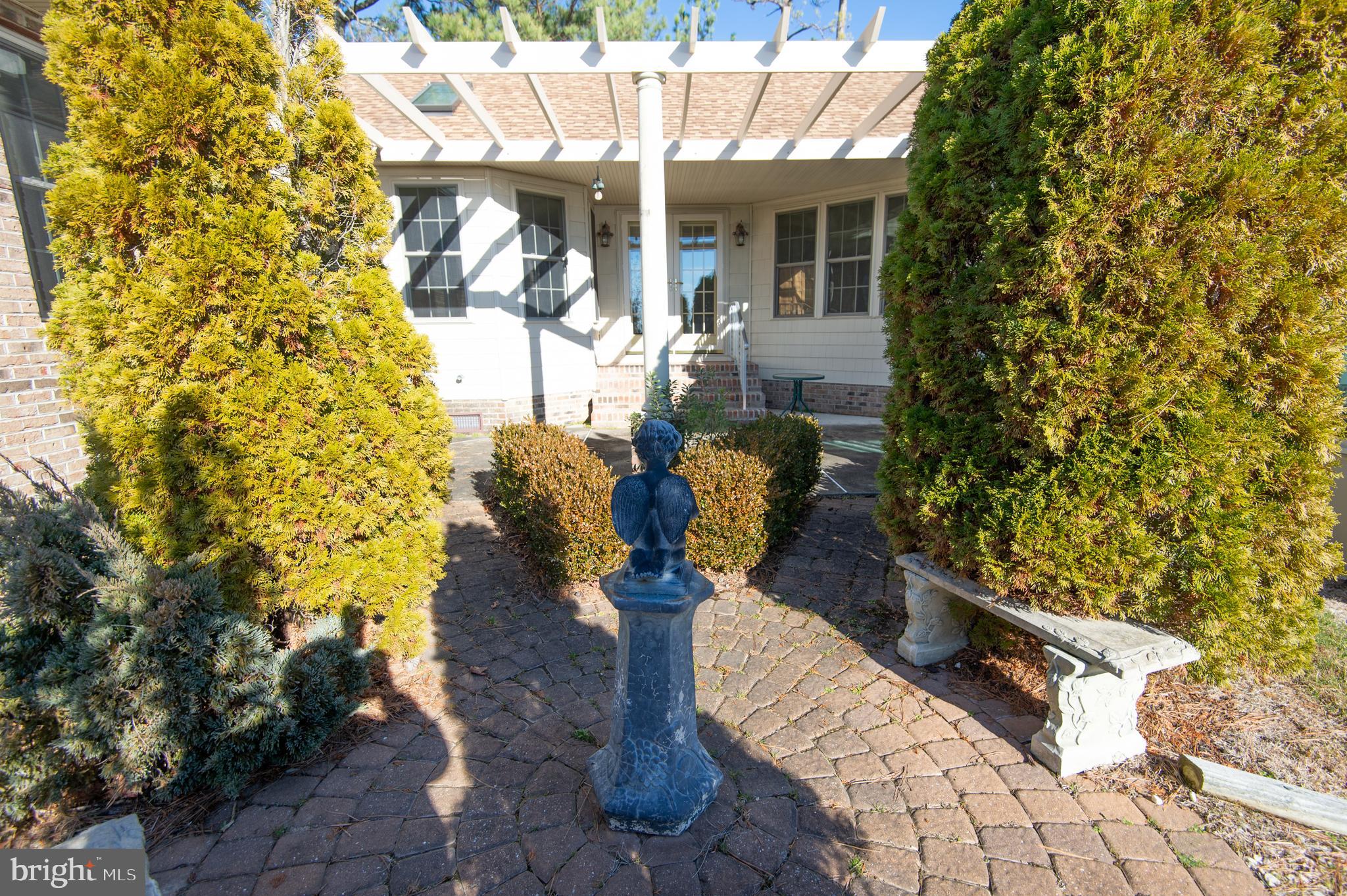 5124 Brooks Road Woolford, MD 21677 - Photo 42 of 70 garden area with fountain