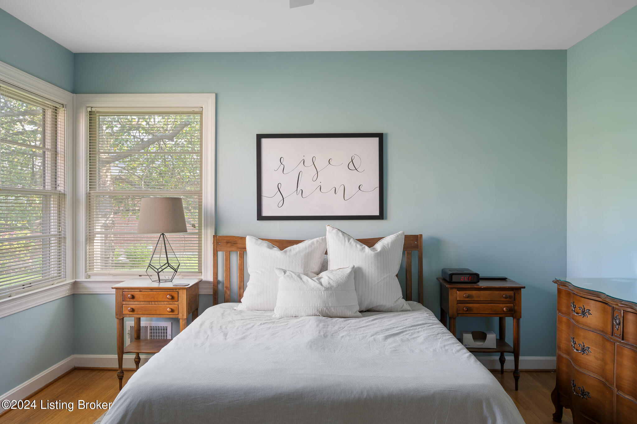 209 Woodcleft Road Louisville, KY 40222 - Photo 24 of 38 Primary Bedroom