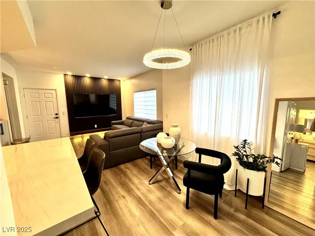 $1,995 | 9470 Peace Way, Unit 223, Las Vegas, NV 89147