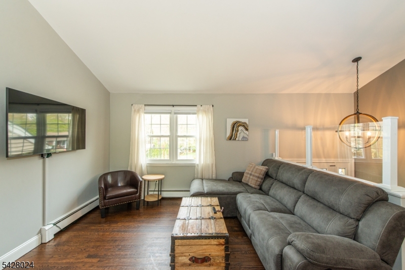 15 Windsor Drive Oak Ridge, NJ 07438 - Photo 13 of 49
