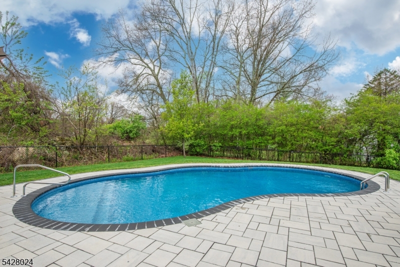 15 Windsor Drive Oak Ridge, NJ 07438 - Photo 28 of 49