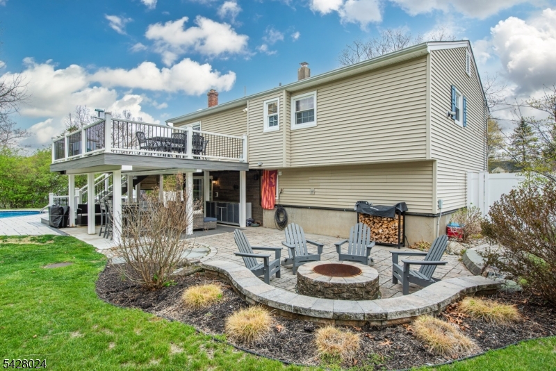 15 Windsor Drive Oak Ridge, NJ 07438 - Photo 32 of 49