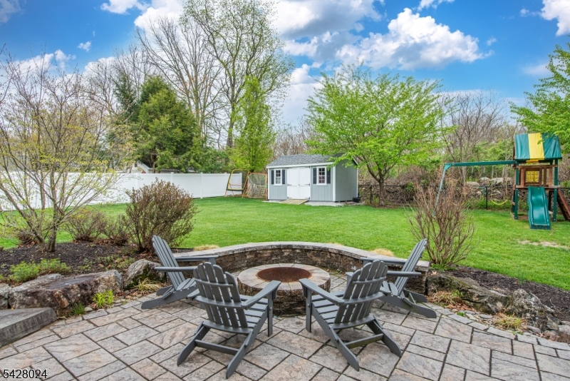 15 Windsor Drive Oak Ridge, NJ 07438 - Photo 35 of 49