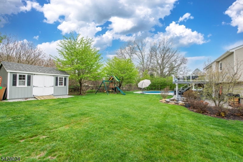 15 Windsor Drive Oak Ridge, NJ 07438 - Photo 38 of 49