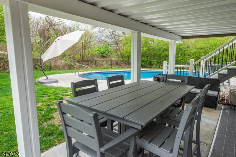 15 Windsor Drive Oak Ridge, NJ 07438 - Photo 39 of 49