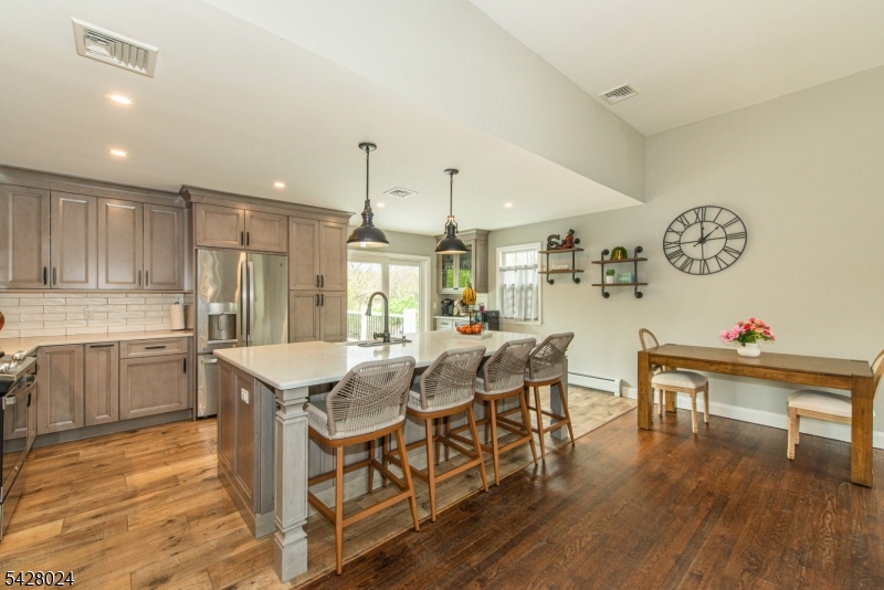 15 Windsor Drive Oak Ridge, NJ 07438 - Photo 4 of 49